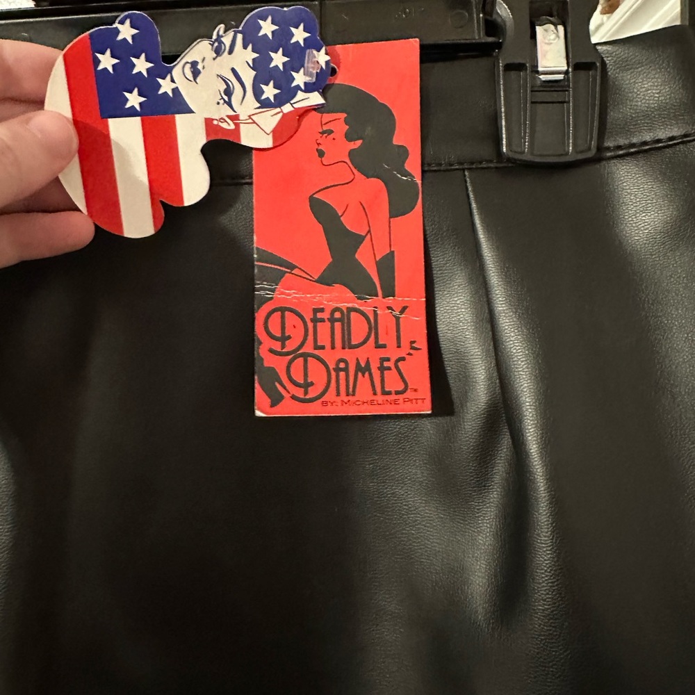 NWT Deadly Dames Faux Vegan Leather Pinup Pencil Skirt - Picture 3 of 5